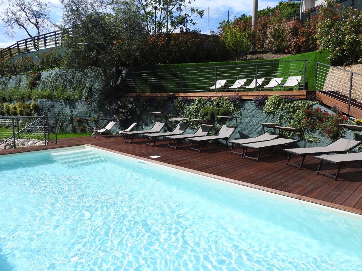 Appartamenti Tasel With Heated Pool Malcesine Exteriér fotografie